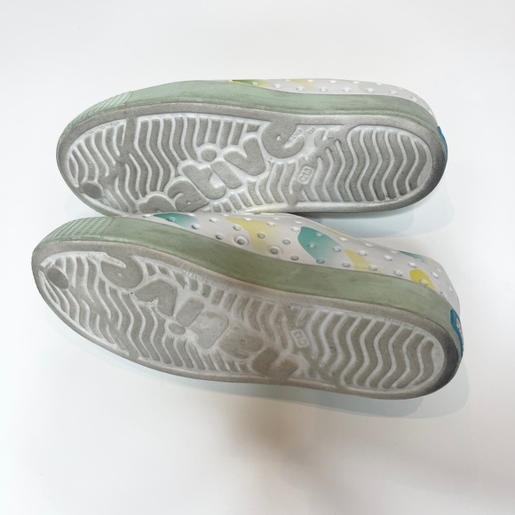 Native Shoes - Picture 2 of 2